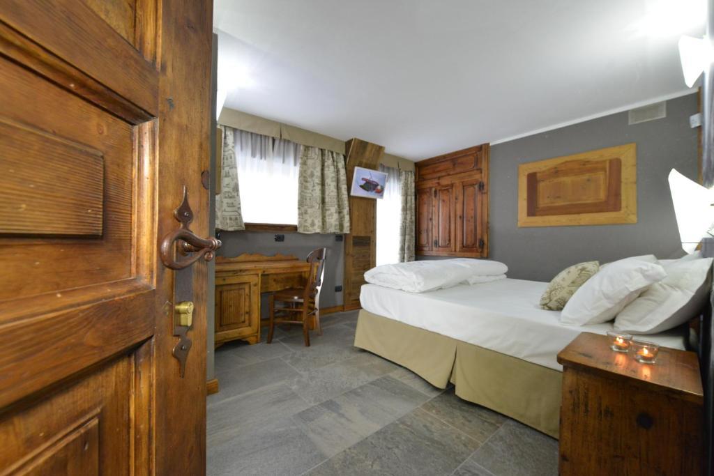 بيريوِل تْشيرفينيا Mollino Rooms الغرفة الصورة