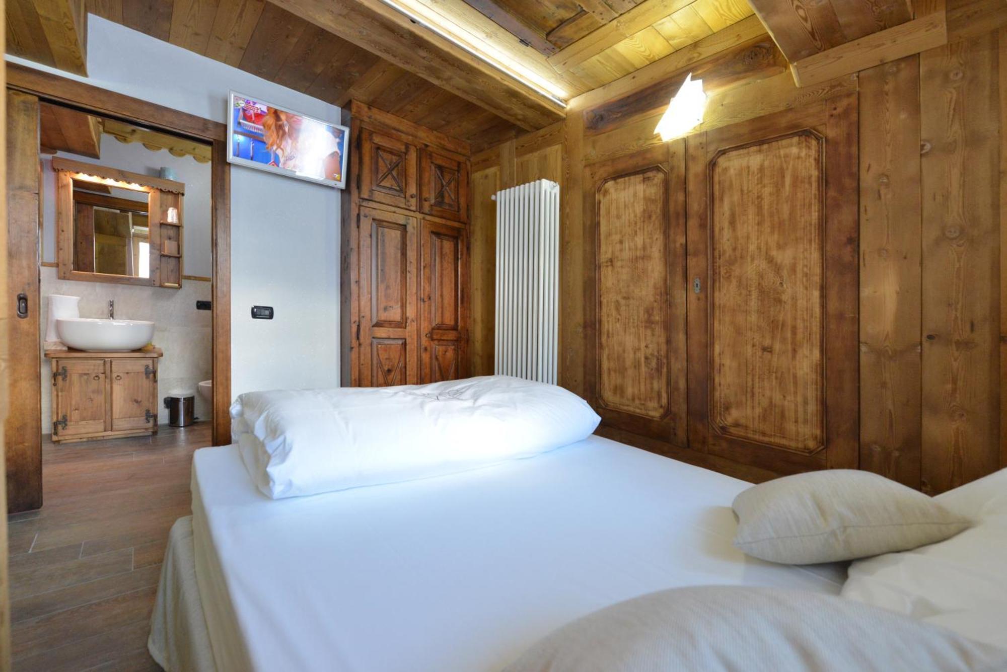 بيريوِل تْشيرفينيا Mollino Rooms المظهر الخارجي الصورة